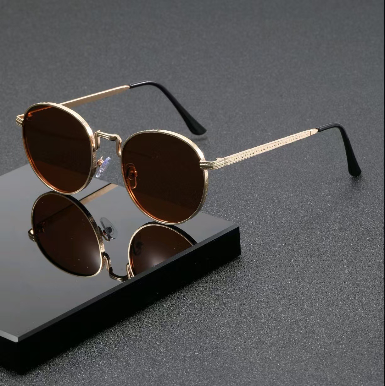 Fashion Classic Round Sunglass - Men'S Accessories Glasses 评论和价格